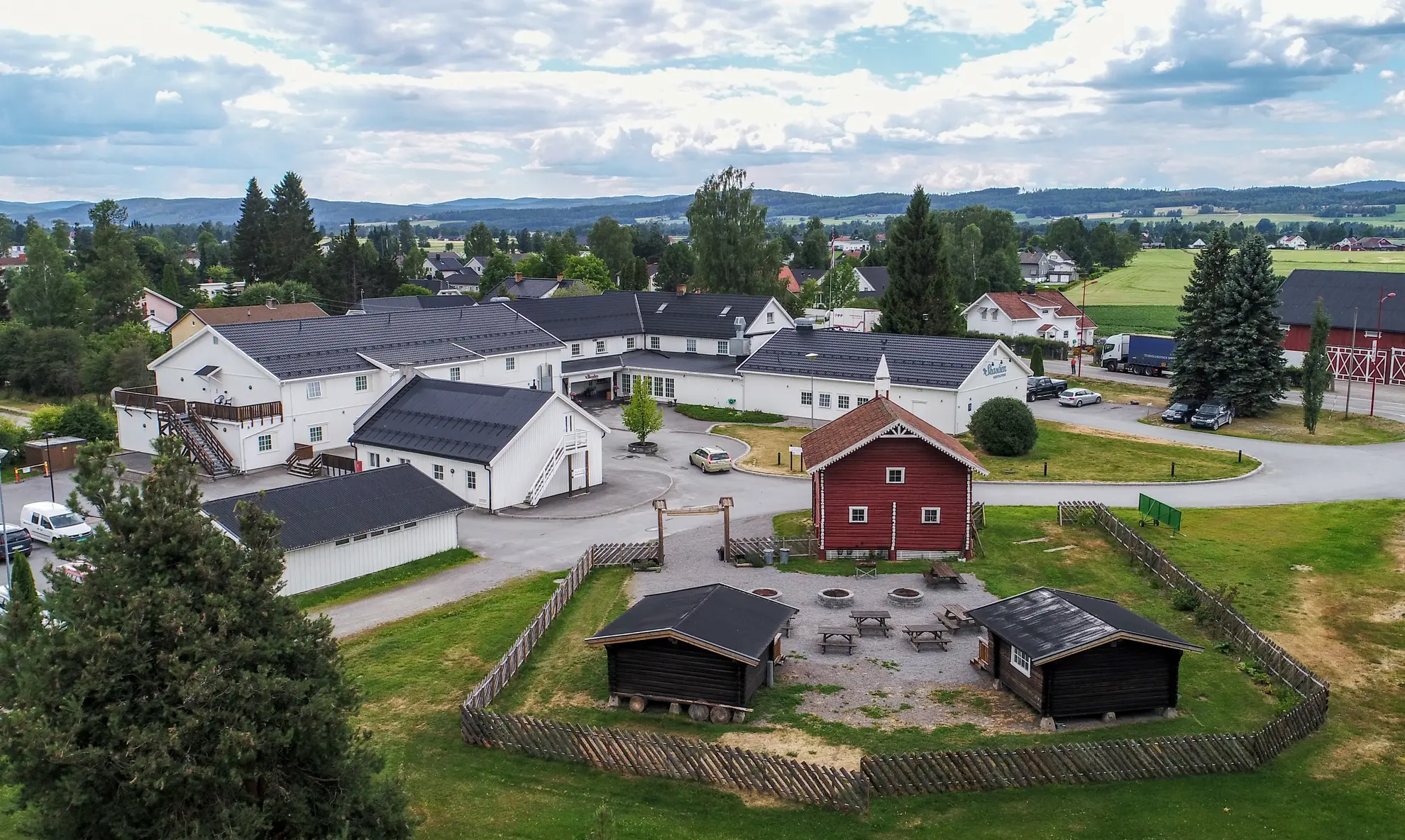 Skaslien Gjestgiveri exterior view